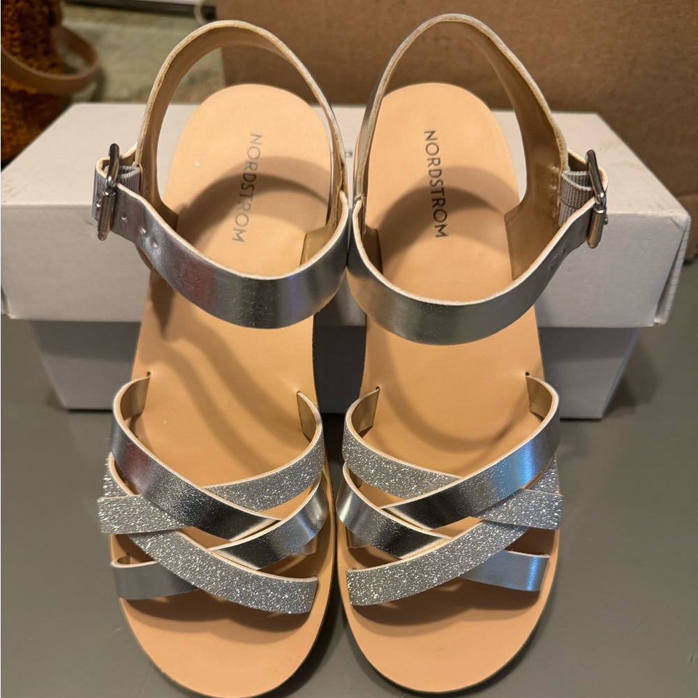Nordstrom girls size 2 silver sandal